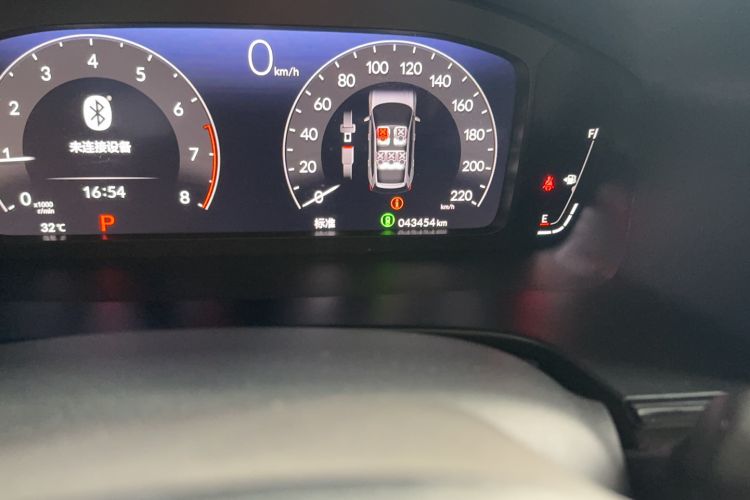 Used Honda Breeze 2023 240TURBO Two-Wheel-Drive Luxury Edition 5 Seats Odometer Close Up