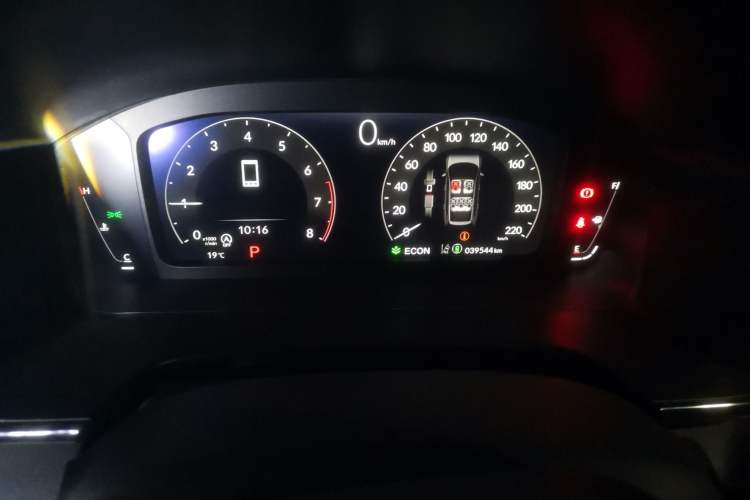 Used Honda Breeze 2023 240TURBO Two-Wheel-Drive Prestige Edition 5 Seats Odometer Close Up