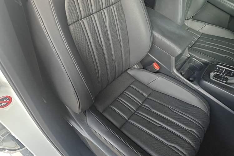 Used Honda Breeze 2023 240TURBO Two-Wheel-Drive Luxury Edition 5 Seats Right Front Seat