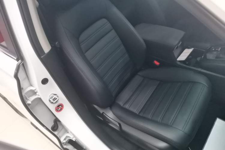 Used Honda Breeze 2023 240TURBO Two-Wheel Drive Elite Edition 5 Seats Right Front Seat