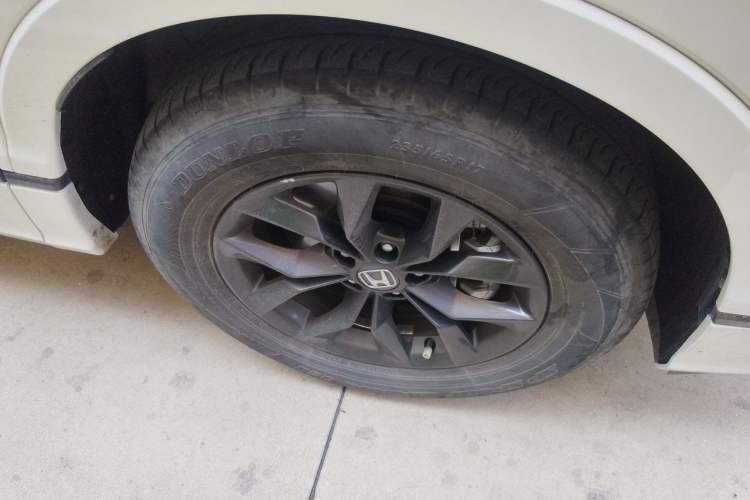 Used Honda Breeze 2023 240TURBO Two-Wheel-Drive Luxury Edition 5 Seats Right Front Wheel Hub