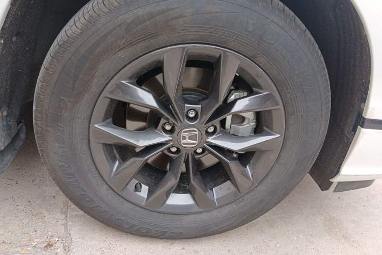 Used Honda Breeze 2023 240TURBO Two-Wheel-Drive Luxury Edition 5 Seats Right Front Wheel Hub