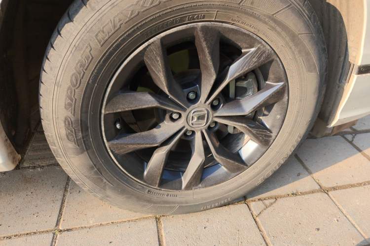 Used Honda Breeze 2023 240TURBO Two-Wheel-Drive Luxury Edition 5 Seats Right Front Wheel Hub