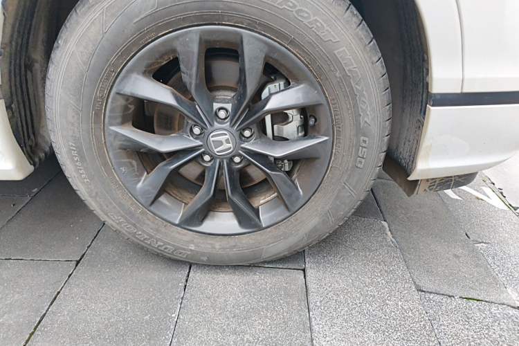 Used Honda Breeze 2023 240TURBO Two-Wheel-Drive Luxury Edition 5 Seats Right Front Wheel Hub
