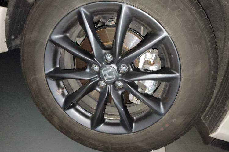 Used Honda Breeze 2023 240TURBO Two-Wheel-Drive Prestige Edition 5 Seats Right Front Wheel Hub