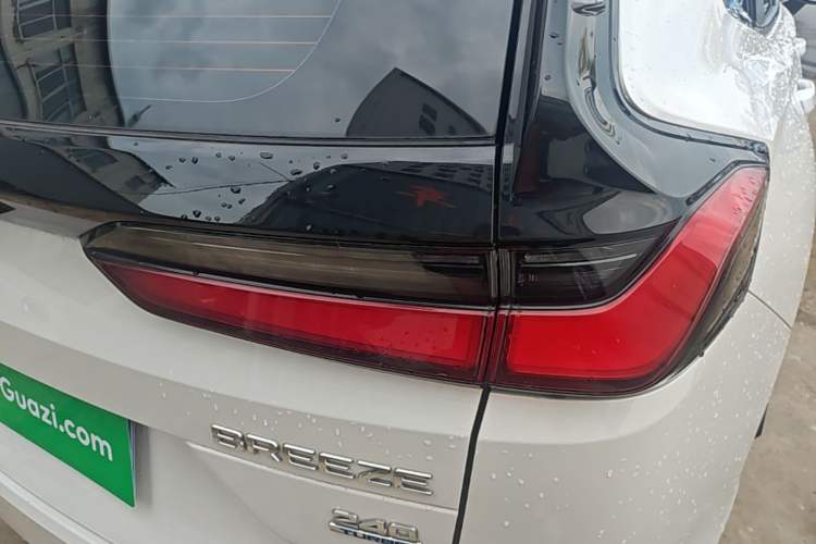 Used Honda Breeze 2023 240TURBO Two-Wheel Drive Elite Edition 5 Seats Right Rear Taillight