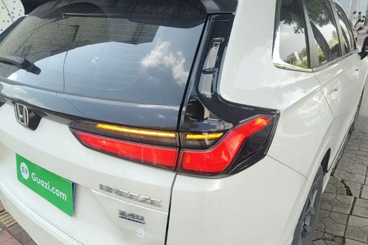 Used Honda Breeze 2023 240TURBO Two-Wheel-Drive Luxury PRO 7-Seater Right Rear Taillight