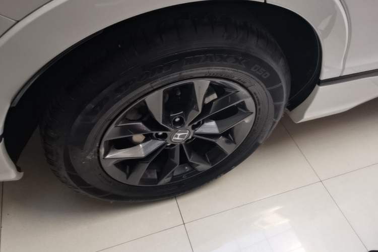 Used Honda Breeze 2023 240TURBO Two-Wheel-Drive Luxury Edition 5 Seats Right Rear Wheel Hub