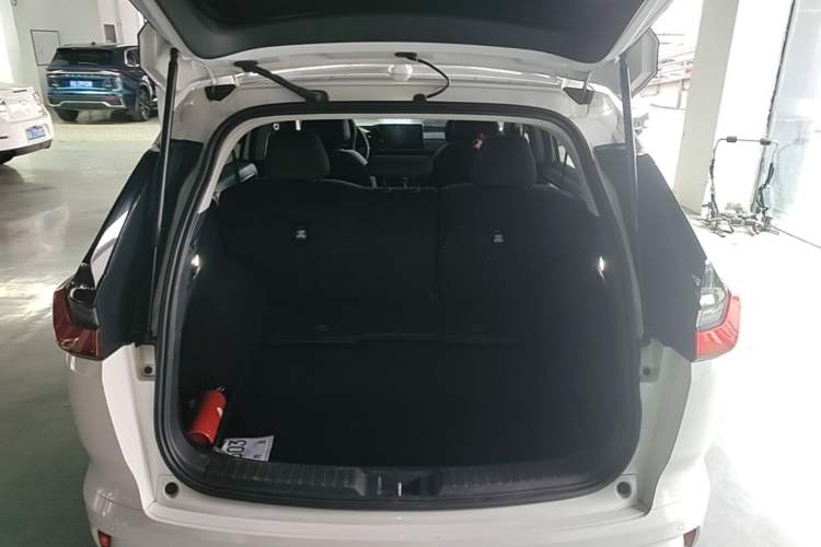 Used Honda Breeze 2023 240TURBO Two-Wheel Drive Elite Edition 5 Seats Trunk