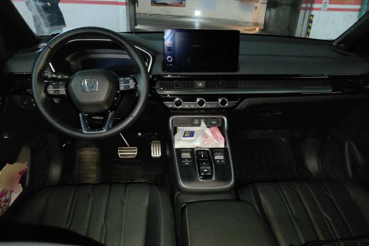 Used Honda Breeze 2024 eHEV Two-Wheel Drive Premium Edition Center Console