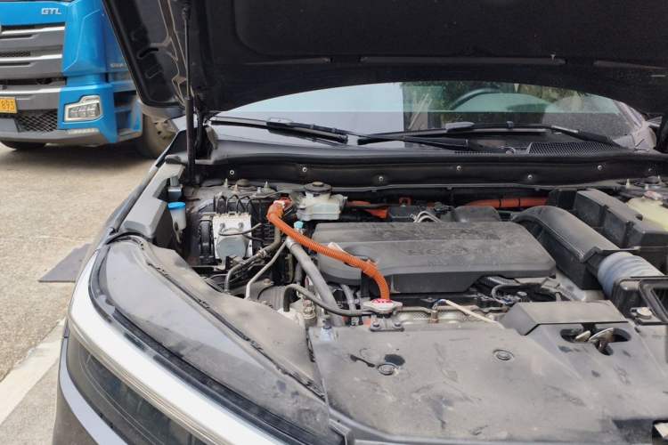 Used Honda Breeze 2024 eHEV Four-Wheel Drive Supreme Edition Engine Bay Right
