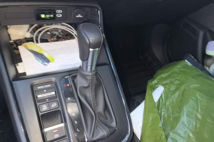 Used Honda Breeze 2025 240TURBO Two-Wheel-Drive Luxury Edition 5 Seats Gear Lever