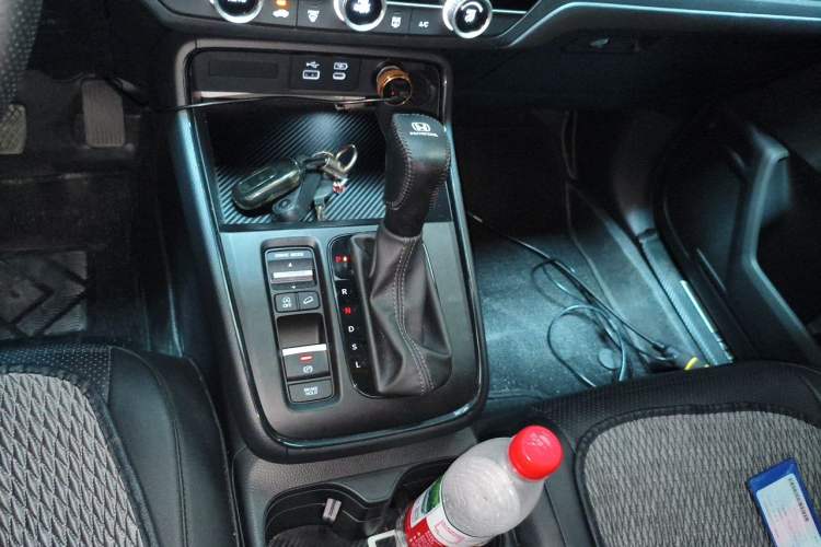 Used Honda Breeze 2025 240TURBO Two-Wheel Drive Elite Edition 5 Seats Gear Lever