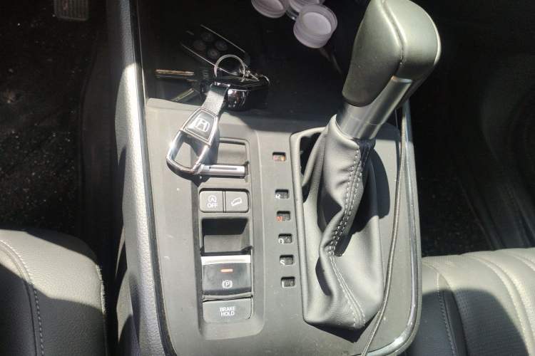 Used Honda Breeze 2025 240TURBO Two-Wheel-Drive Luxury Edition 5 Seats Gear Lever