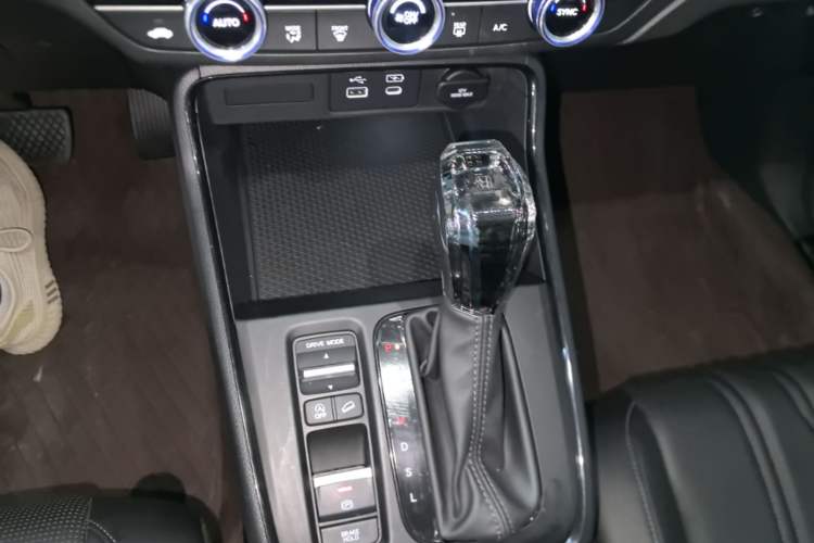 Used Honda Breeze 2025 240TURBO Two-Wheel-Drive Luxury Edition 5 Seats Gear Lever