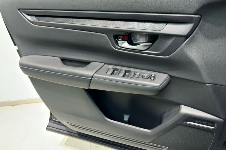 Used Honda Breeze 2025 240TURBO Two-Wheel-Drive Luxury Edition 5 Seats Interior 9