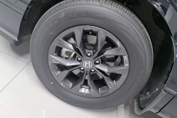 Used Honda Breeze 2025 240TURBO Two-Wheel-Drive Luxury Edition 5 Seats Left Front Wheel Hub