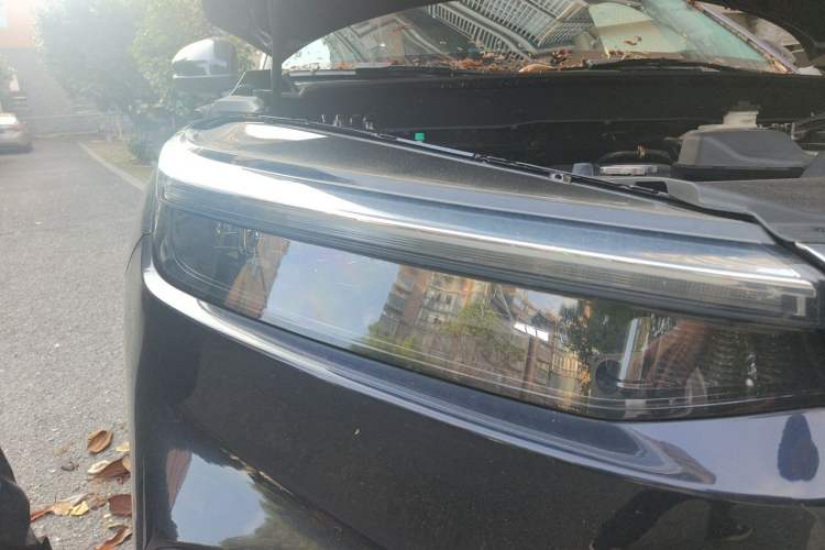 Used Honda Breeze 2025 240TURBO Two-Wheel-Drive Luxury Edition 5 Seats Right Front Headlight