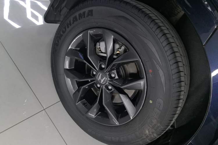 Used Honda Breeze 2025 240TURBO Two-Wheel-Drive Luxury Edition 5 Seats Right Rear Wheel Hub