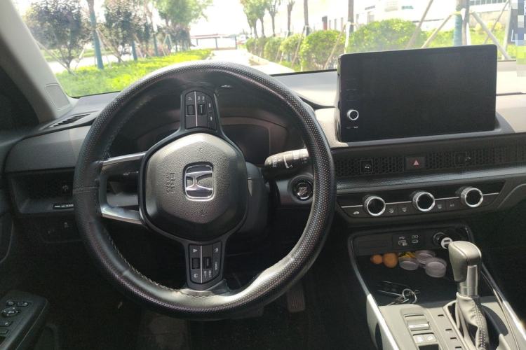 Used Honda Breeze 2025 240TURBO Two-Wheel-Drive Luxury Edition 5 Seats Steering Wheel