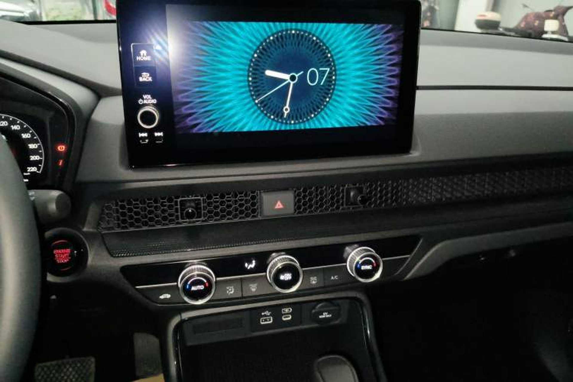 Used Honda Breeze 2025 240TURBO Two-Wheel-Drive Luxury Edition 5 Seats Audio And AC Panel