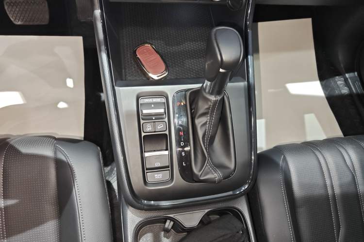Used Honda Breeze 2025 240TURBO Two-Wheel-Drive Luxury Edition 5 Seats Gear Lever