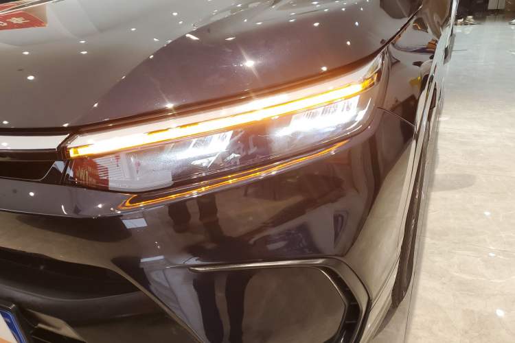 Used Honda Breeze 2025 240TURBO Two-Wheel-Drive Luxury Edition 5 Seats Left Front Headlight