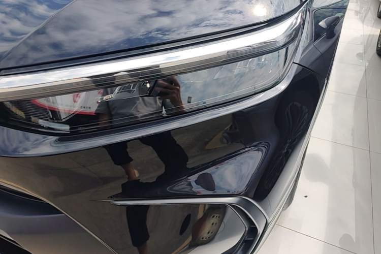 Used Honda Breeze 2025 240TURBO Two-Wheel-Drive Luxury Edition 5 Seats Left Front Headlight