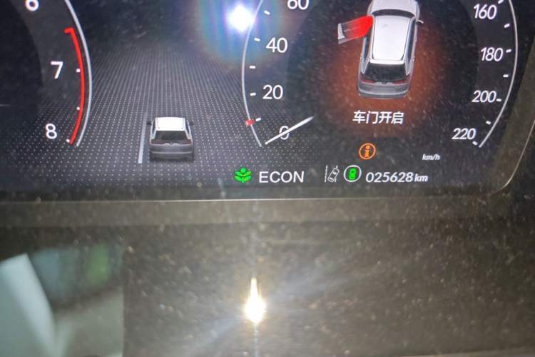 Used Honda Breeze 2025 240TURBO Two-Wheel-Drive Luxury Edition 7 Seats Odometer Close Up