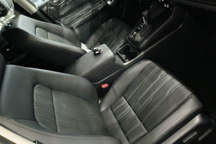 Used Honda Breeze 2025 240TURBO Two-Wheel-Drive Luxury Edition 5 Seats Right Front Seat
