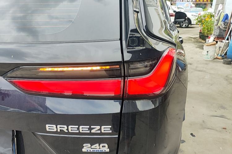Used Honda Breeze 2025 240TURBO Two-Wheel-Drive Luxury Edition 5 Seats Right Rear Taillight