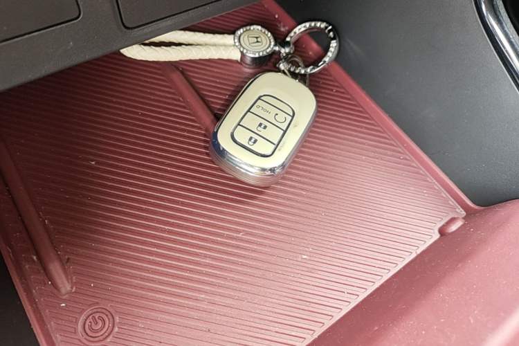 Used Honda Breeze 2025 240TURBO Two-Wheel-Drive Luxury Edition 5 Seats Vehicle Key