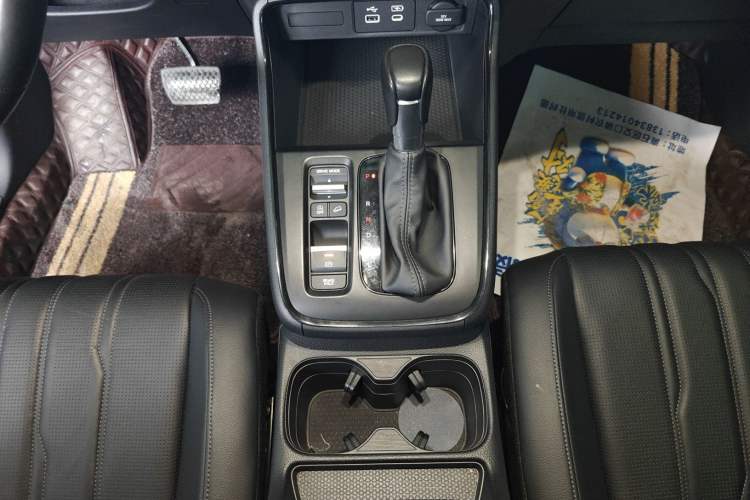 Used Honda Breeze 2025 240TURBO Two-Wheel-Drive Prestige Edition 5 Seats Gear Lever