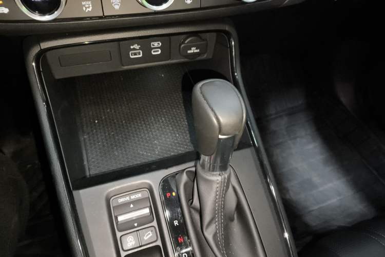 Used Honda Breeze 2025 240TURBO Two-Wheel-Drive Luxury Edition 5 Seats Gear Lever
