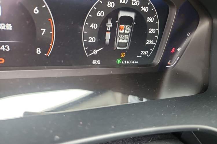 Used Honda Breeze 2025 240TURBO Two-Wheel-Drive Luxury Edition 5 Seats Odometer Close Up