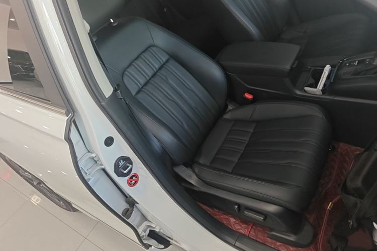 Used Honda Breeze 2025 240TURBO Two-Wheel-Drive Prestige Edition 5 Seats Right Front Seat