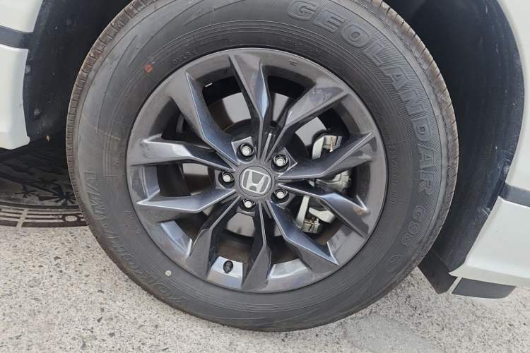 Used Honda Breeze 2025 240TURBO Two-Wheel-Drive Luxury Edition 5 Seats Right Front Wheel Hub