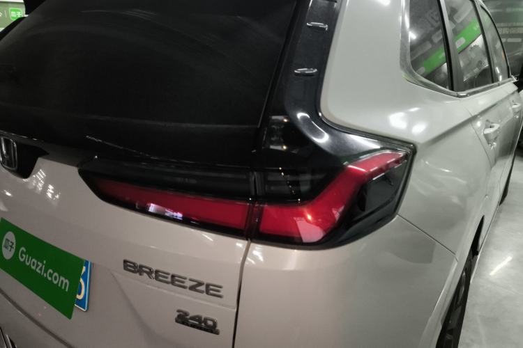 Used Honda Breeze 2025 240TURBO Two-Wheel-Drive Luxury Edition 5 Seats Right Rear Taillight