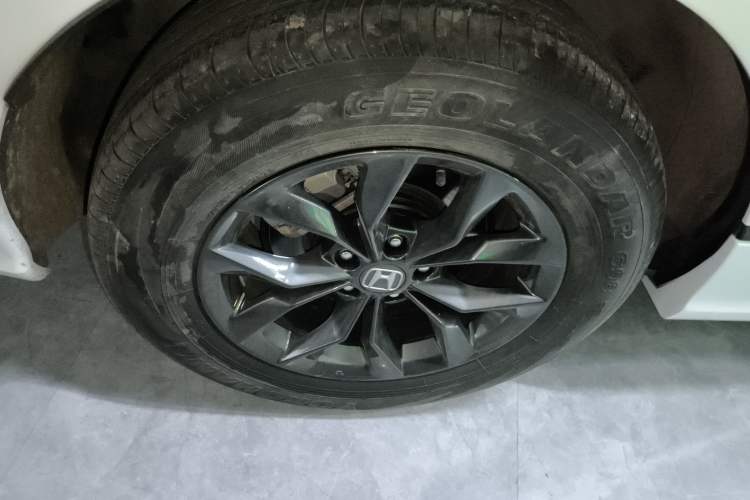 Used Honda Breeze 2025 240TURBO Two-Wheel-Drive Luxury Edition 5 Seats Right Rear Wheel Hub