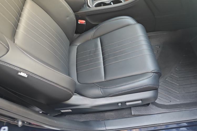 Used Honda Breeze New Energy 2022 ePHEV Prestige Edition Right Front Seat