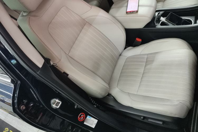 Used Honda Breeze New Energy 2022 ePHEV Prestige Edition Right Front Seat