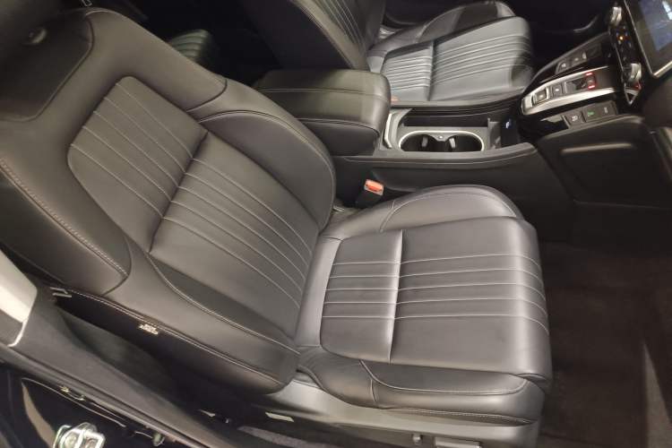Used Honda Breeze New Energy 2022 ePHEV Prestige Edition Right Front Seat