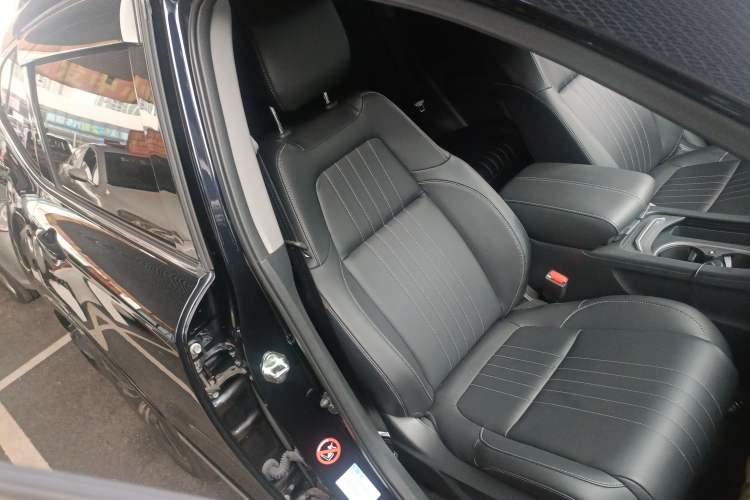 Used Honda Breeze New Energy 2022 ePHEV Prestige Edition Right Front Seat