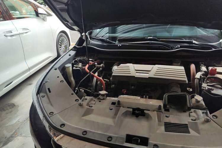 Used Honda Breeze New Energy 2022 ePHEV Luxury Edition Engine Bay Right
