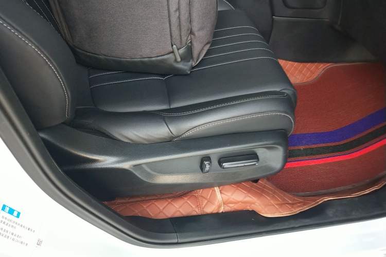 Used Honda Breeze New Energy 2022 ePHEV Prestige Edition Right Front Seat