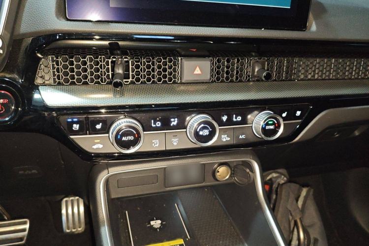 Used Honda Breeze New Energy 2023 ePHEV Ultimate Edition Audio And AC Panel