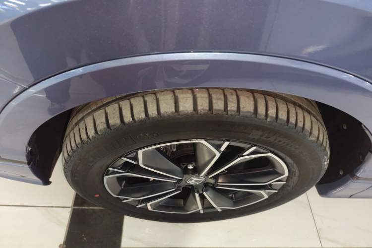 Used Honda Breeze New Energy 2023 ePHEV Ultimate Edition Exterior 4