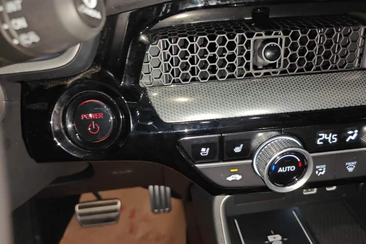 Used Honda Breeze New Energy 2023 ePHEV Ultimate Edition Interior 1