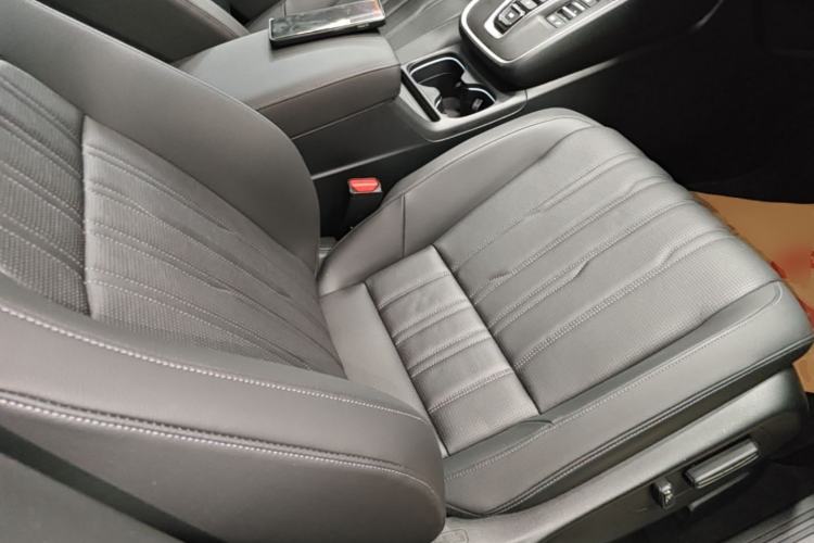 Used Honda Breeze New Energy 2023 ePHEV Ultimate Edition Right Front Seat