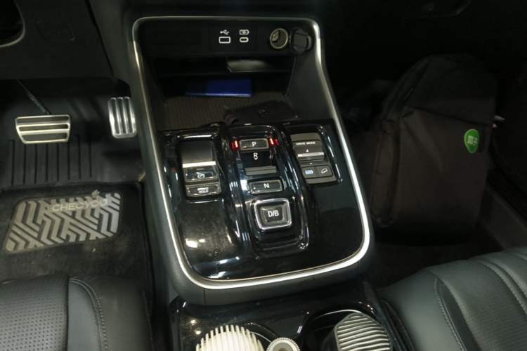 Used Honda Breeze New Energy 2024 ePHEV Premium Edition Gear Lever